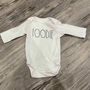Rae Dun onesie 0-3m